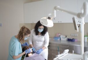 Jak rozpoznać, że wypełnienie stomatologiczne wymaga kontroli?