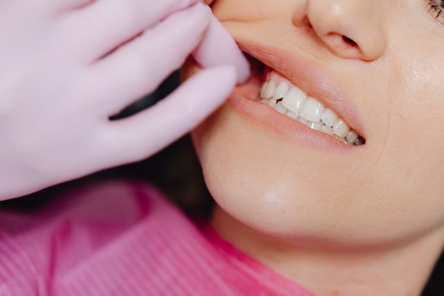 Jakie badania wykonuje periodontolog przed rozpoczęciem leczenia?