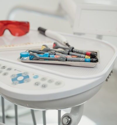 Kiedy nadwrażliwość zębów wymaga leczenia u dentysty?
