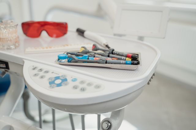 Kiedy nadwrażliwość zębów wymaga leczenia u dentysty?
